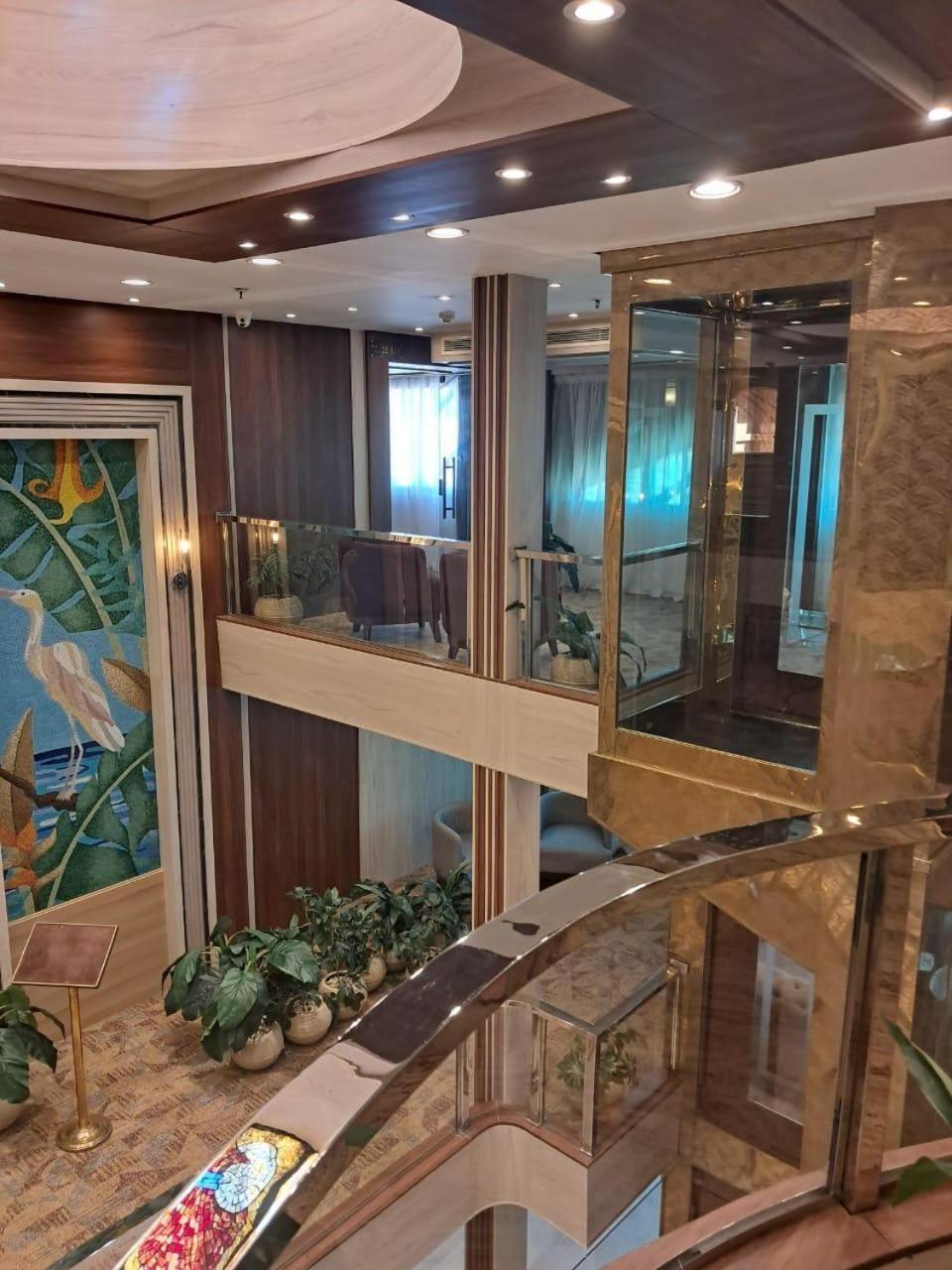 Ms Chateau Lafayette Nile Cruise - 4 Nights From Luxor Each Monday And 3 Nights From Aswan Each Friday Exteriör bild